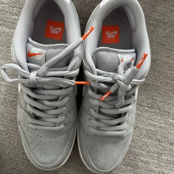 Nike SB Dunk Low Pro ISO wolf grey Sz 10.5 Men's Sneakers DV5465-001 Sneakers